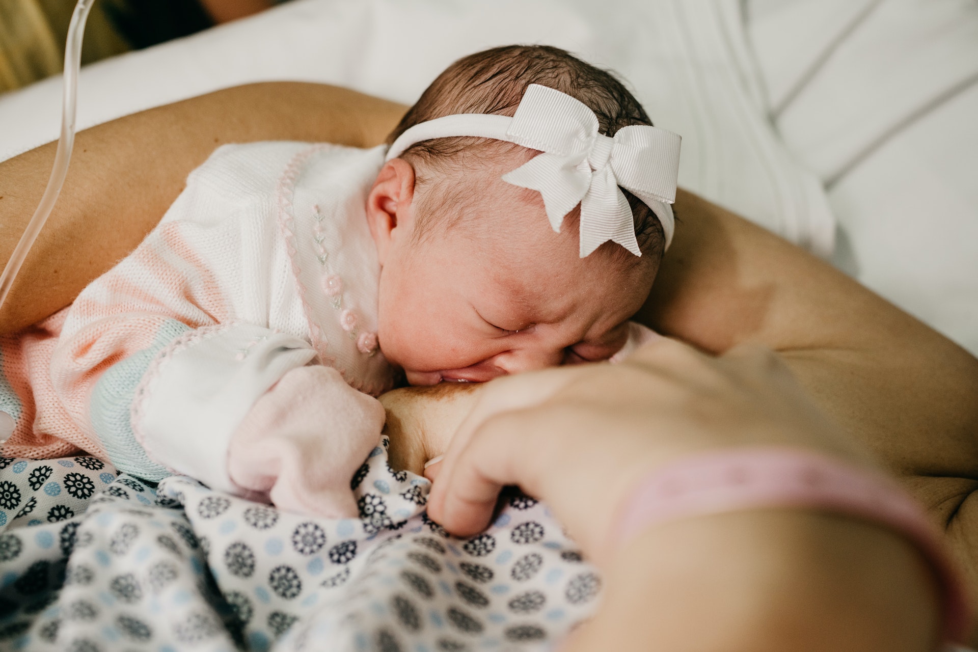 Can you breastfeed during the ART procedure?